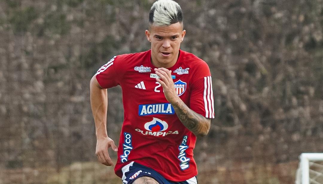 Wálmer Pacheco, lateral derecho del Junior. 