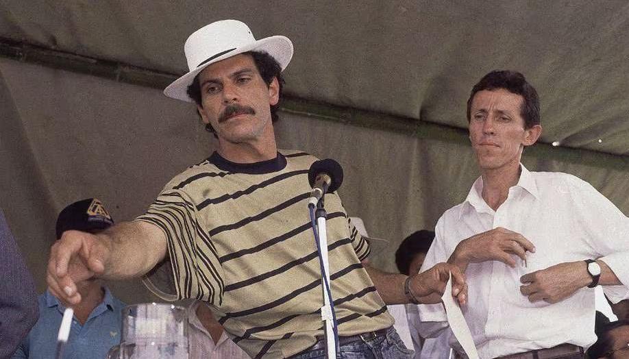 Carlos Pizarro Leongómez y Antonio Navarro Wolf