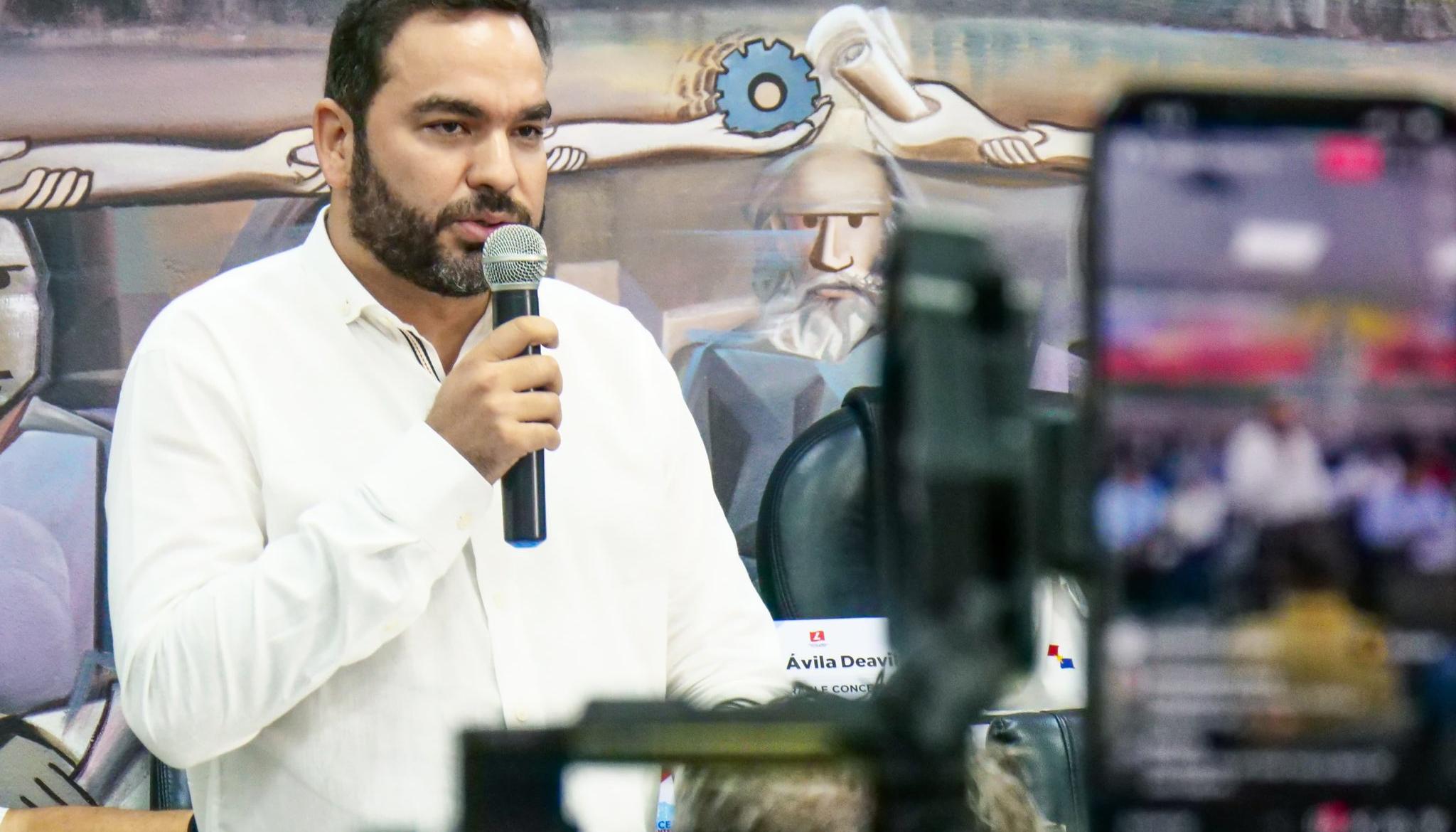 Luis Gabriel Degiovanni Behaine, personero de Montería