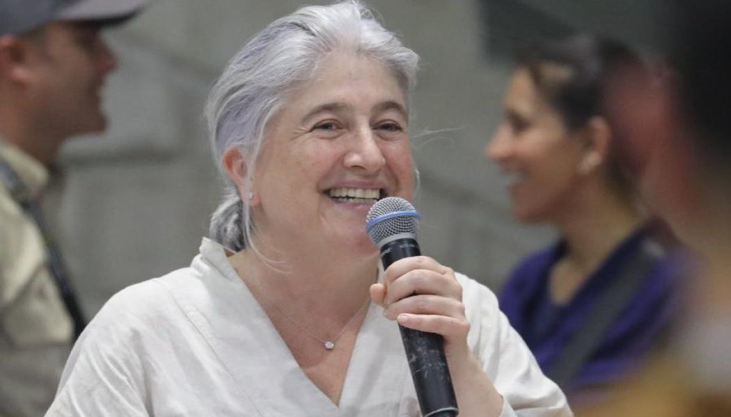 Catalina Velasco Campuzano, ministra de Vivienda. 