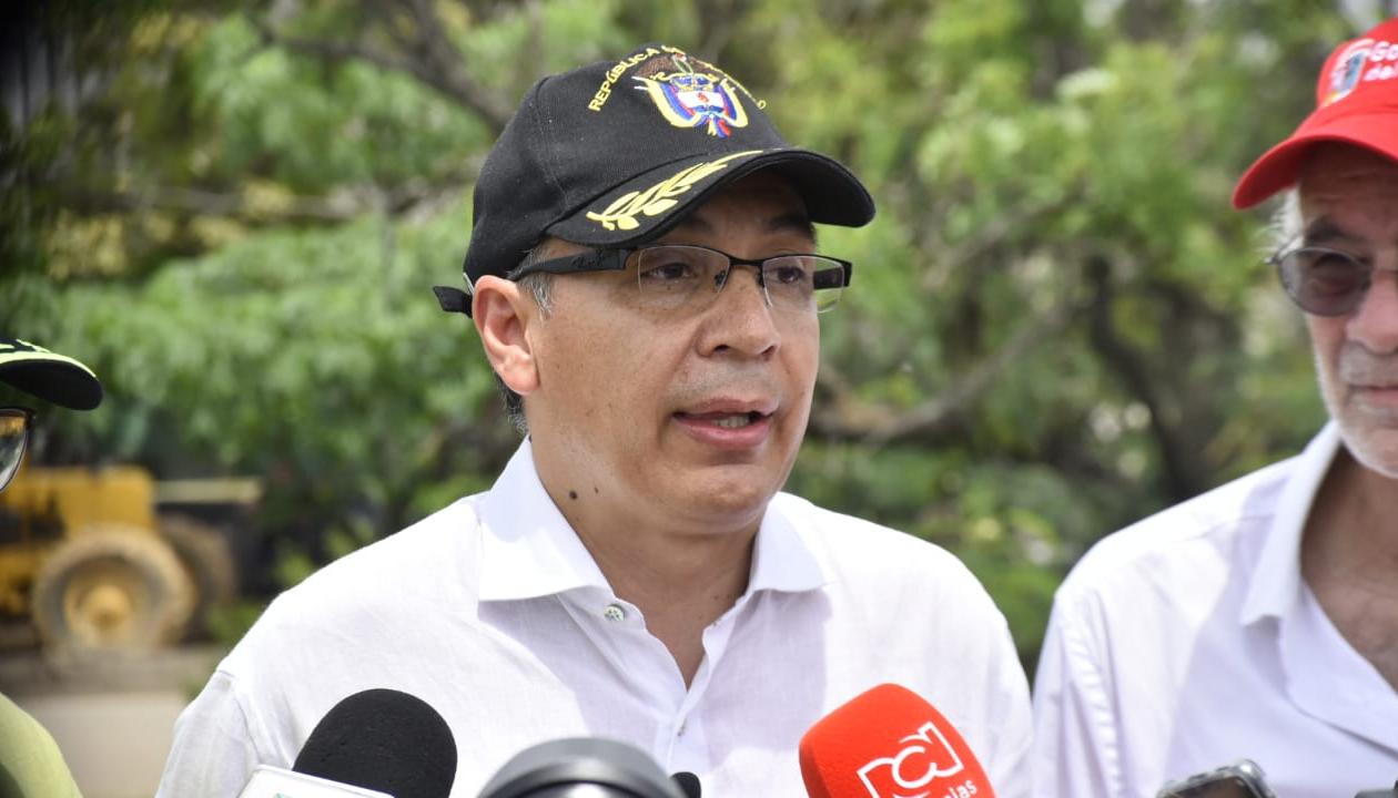 El Ministro de Transporte, William Fernando Camargo