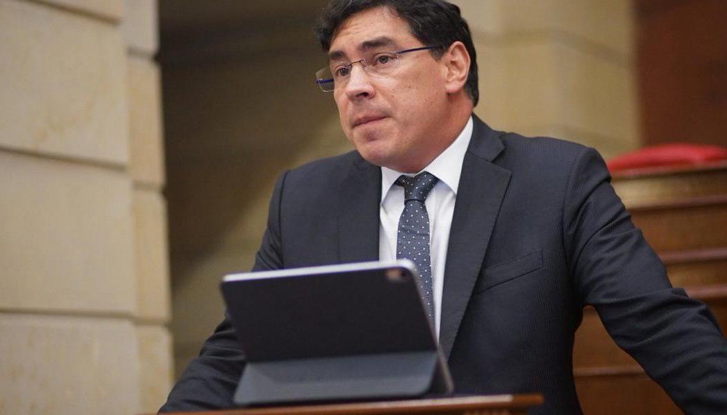 Álvaro Hernán Prada.