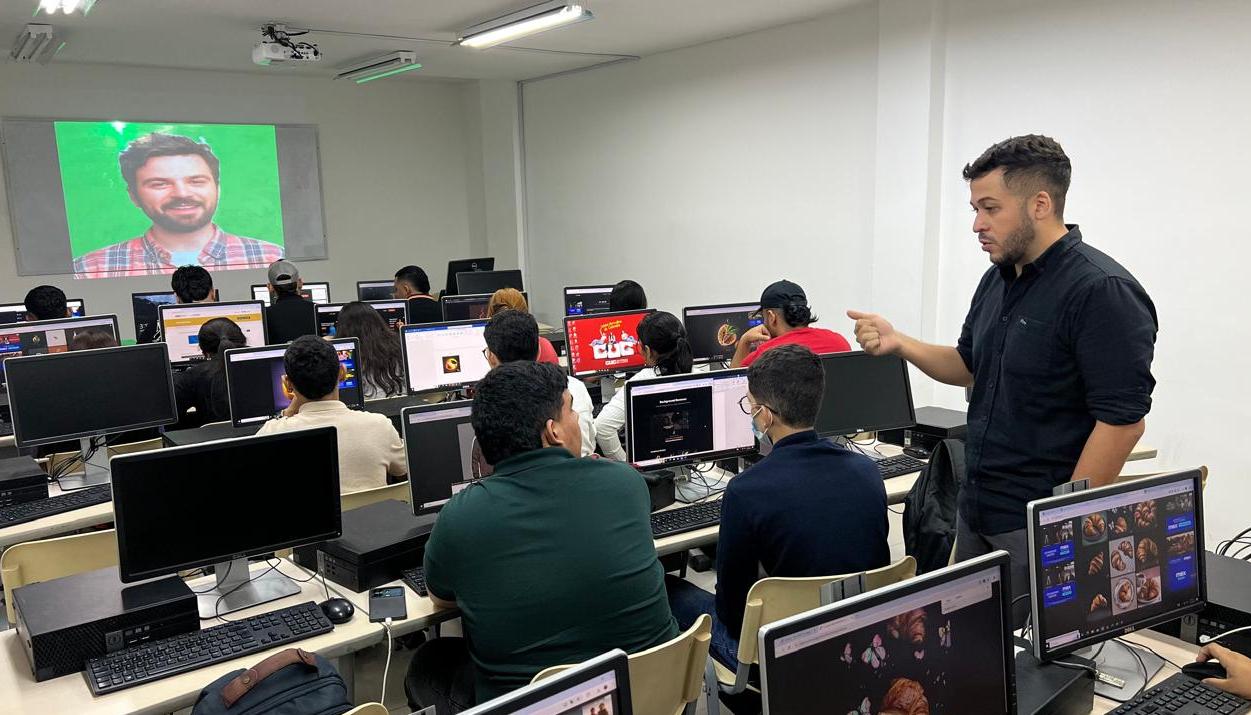 Herramientas tecnológicas en salones de clases.