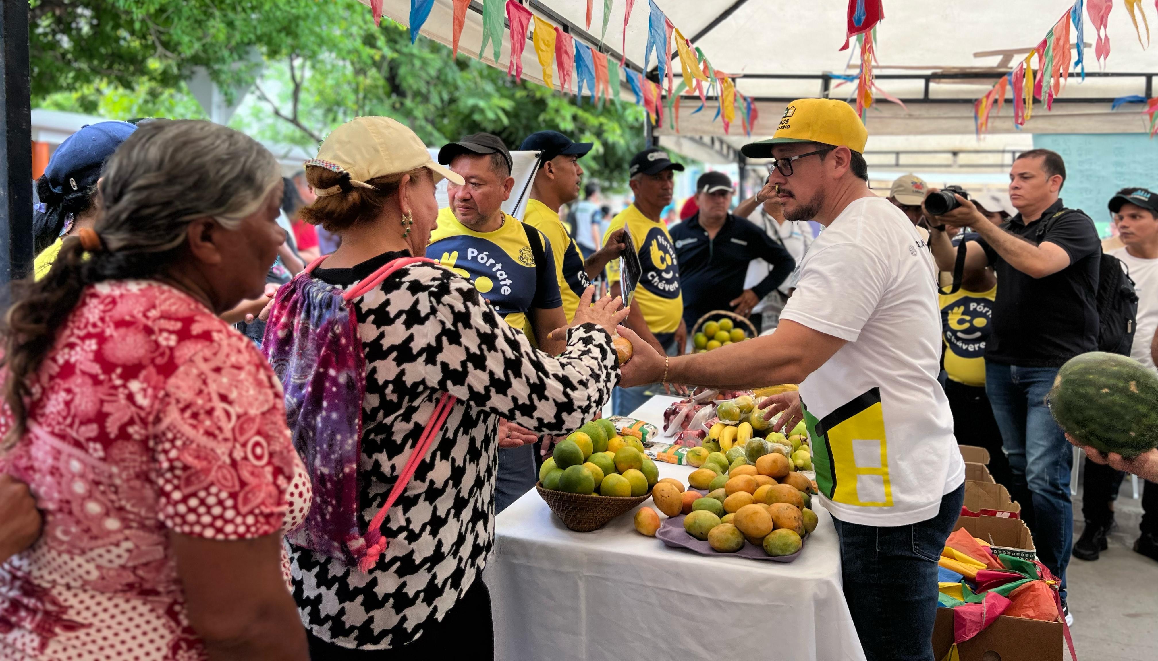 La jornada sirvió para entregar información sobre programas y estrategias de la Alcaldía de Barranquilla. 