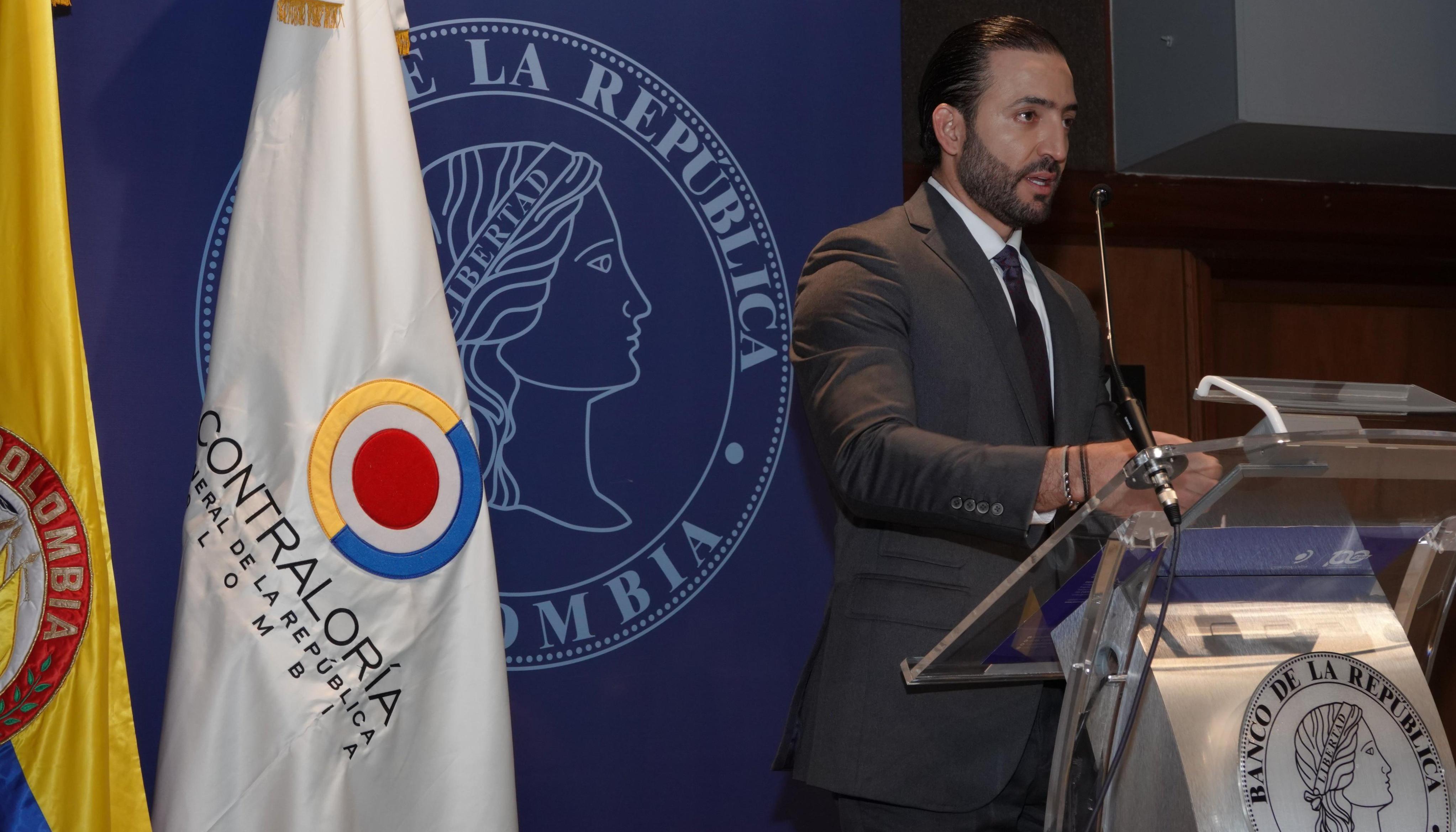 El contralor general en funciones, Carlos Arturo Zuluaga.