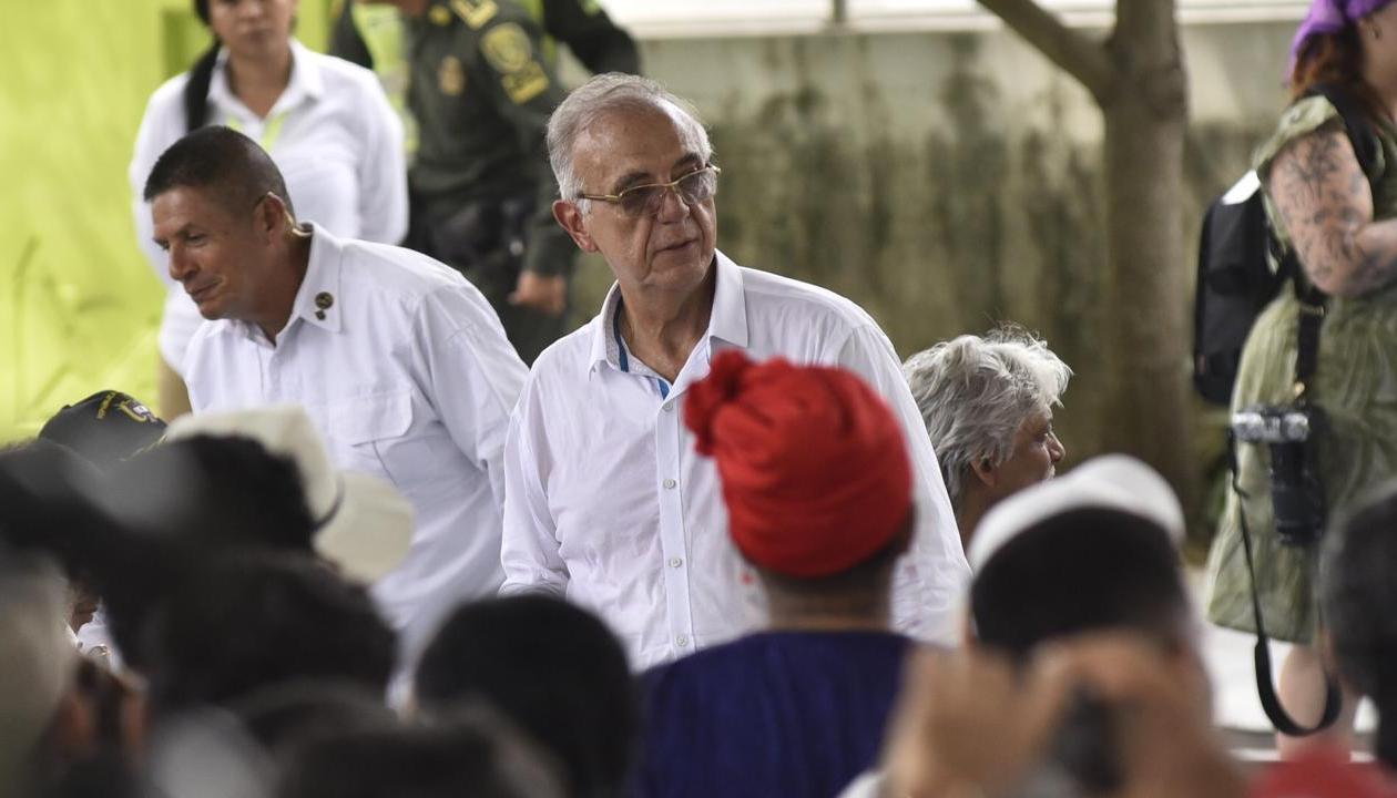 El Ministro de la Defensa Nacional, Iván Velásquez, en la IED Evardo Turizo
