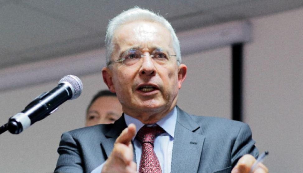 Álvaro Uribe.