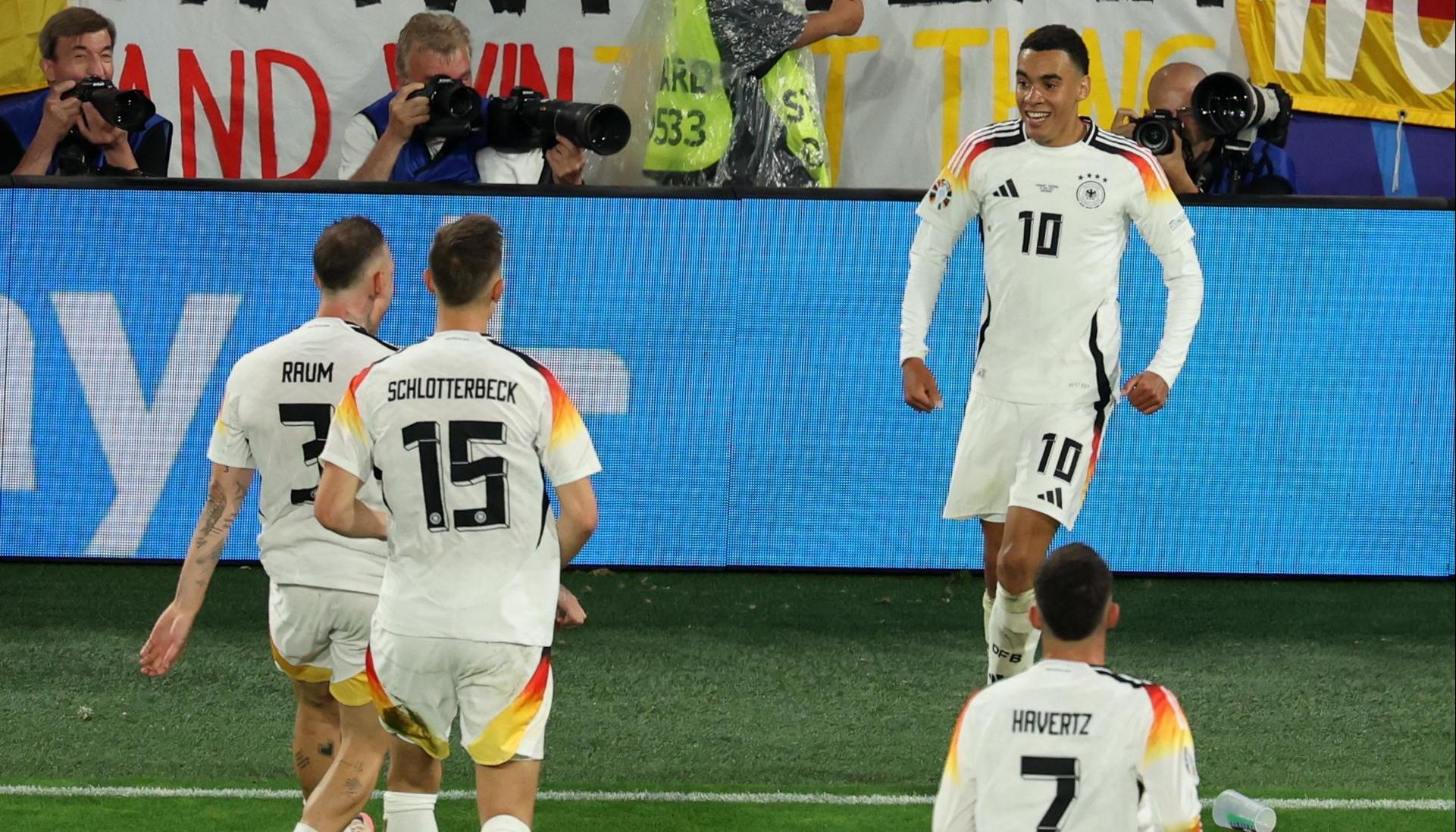 Jamal Musiala anotó el segundo para Alemania.