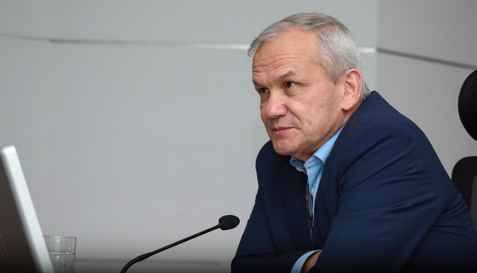 Carlos Ramón González, Director Nacional de Inteligencia, confirmó la noticia en la W Radio. 