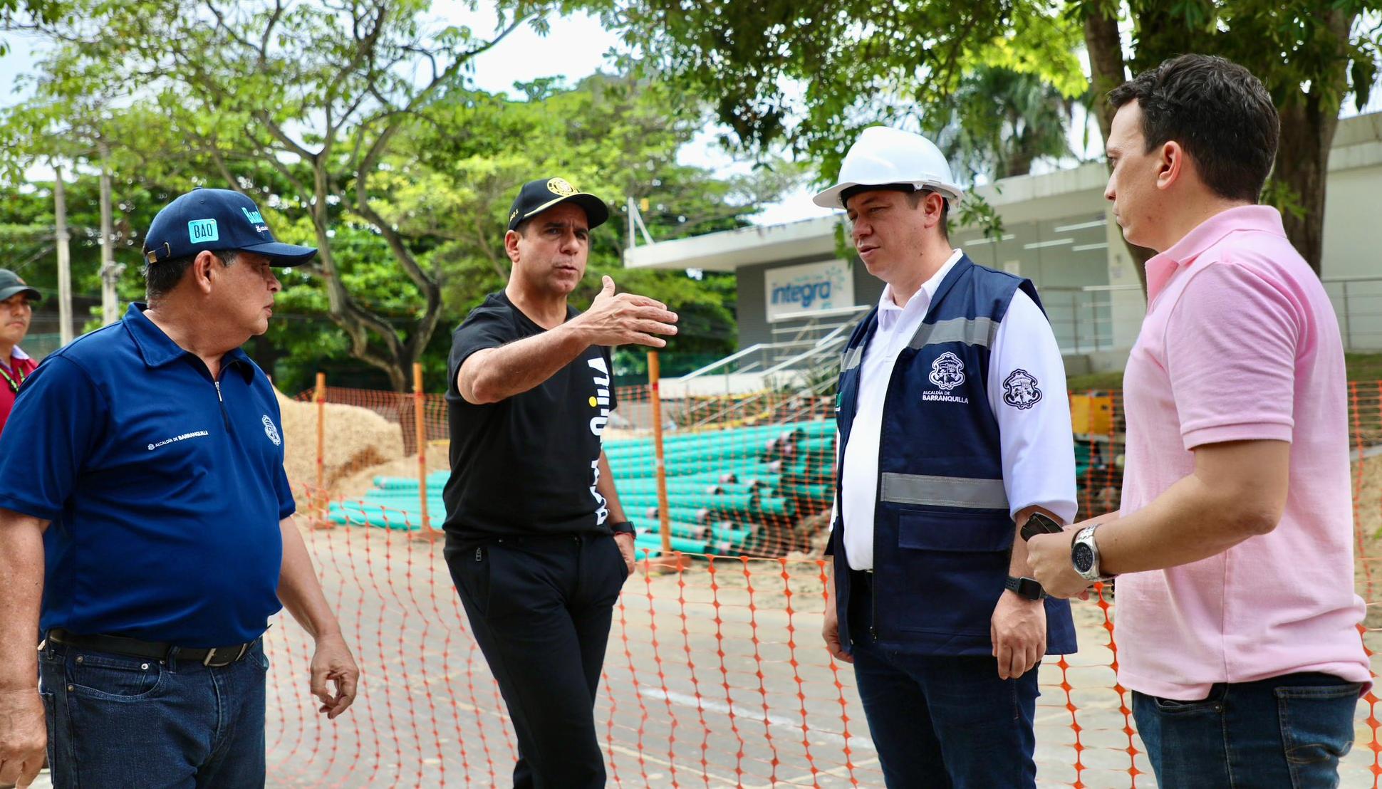 El Alcalde Alex Char en el inicio de las obras.