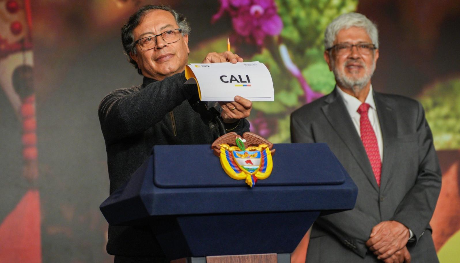El Presidente Petro anunciando a Cali como sede.