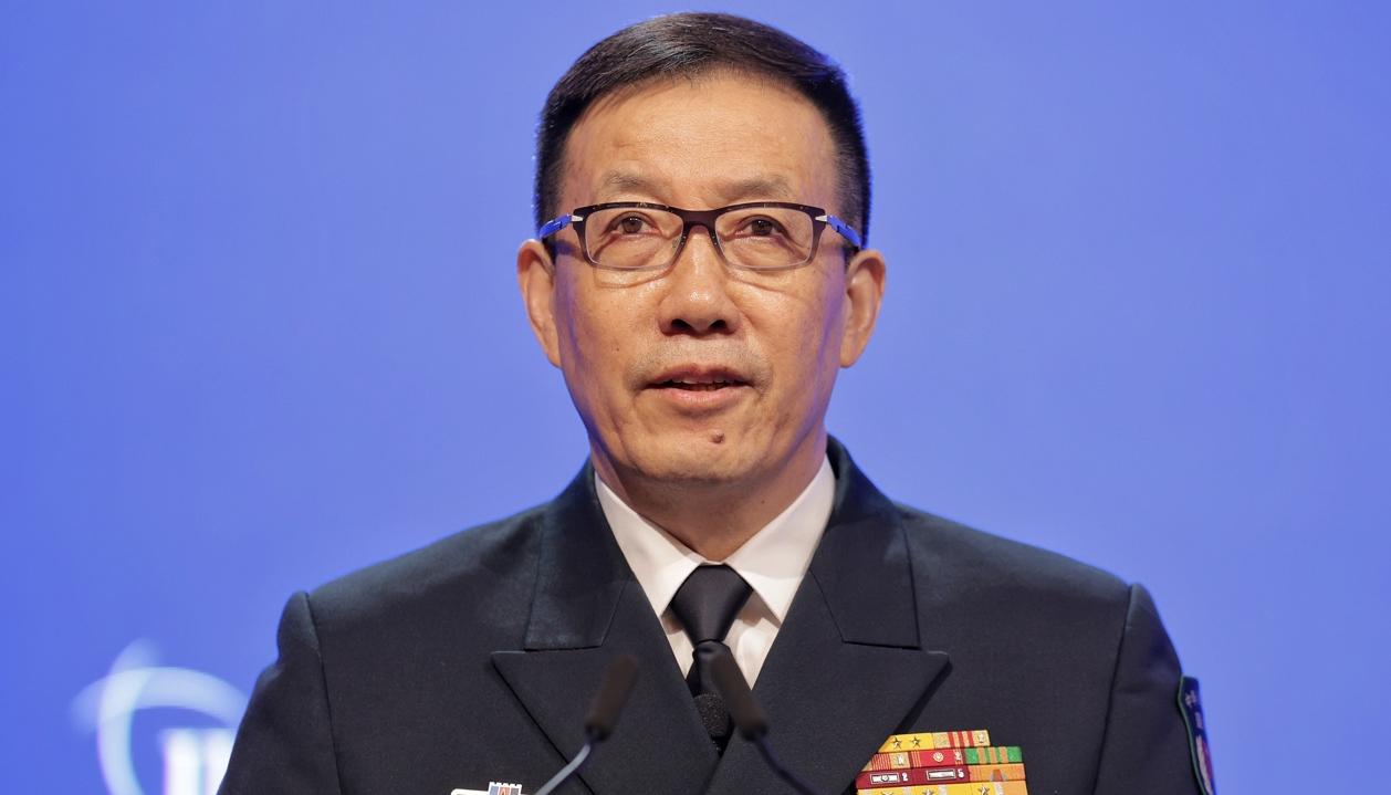 El Ministro de Defensa Nacional de China, el Almirante Dong Jun.