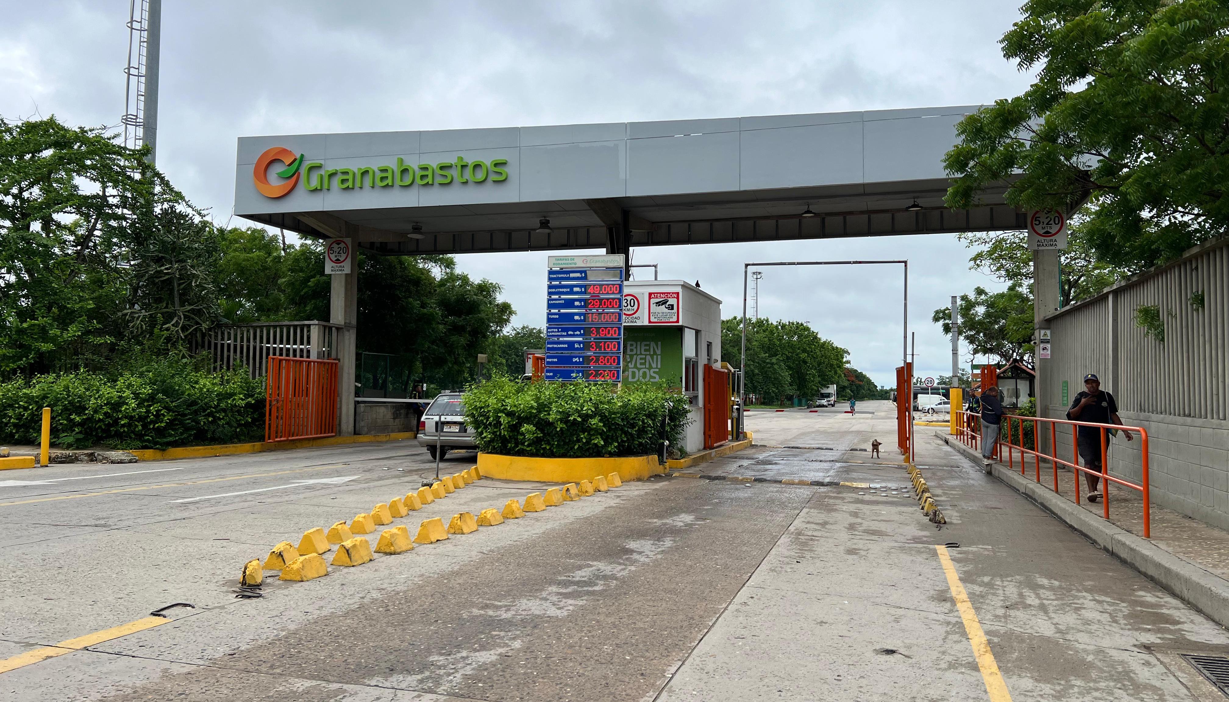Granabastos.