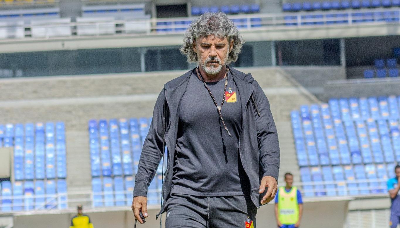Leonel Álvarez.