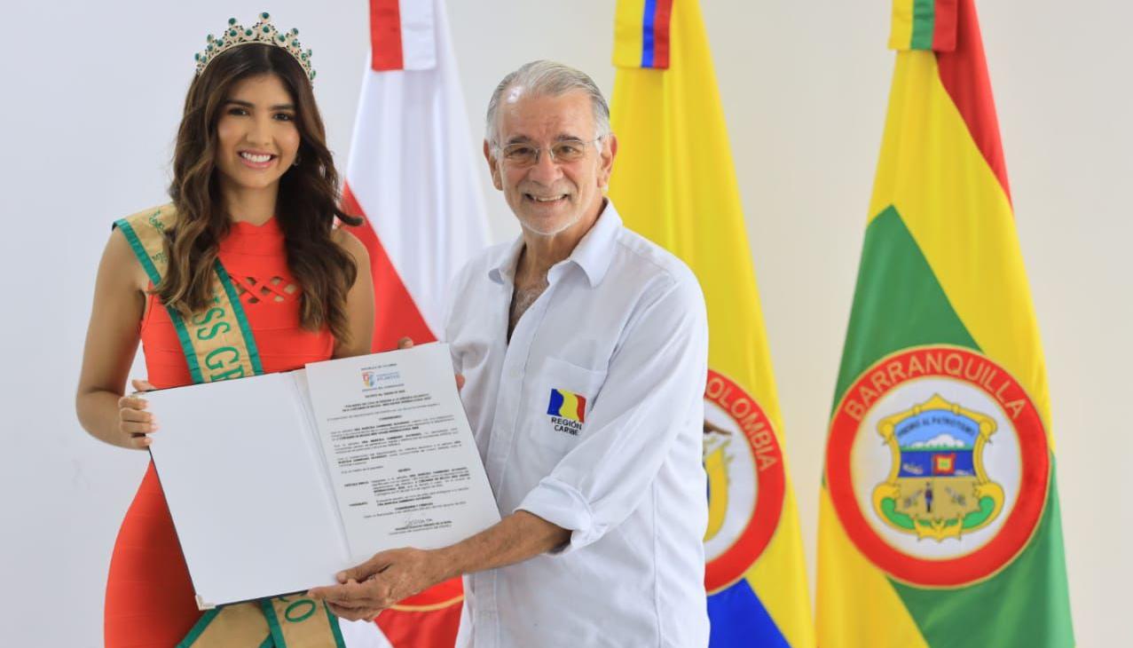 Lina Zambrano con el gobernador Eduardo Verano.