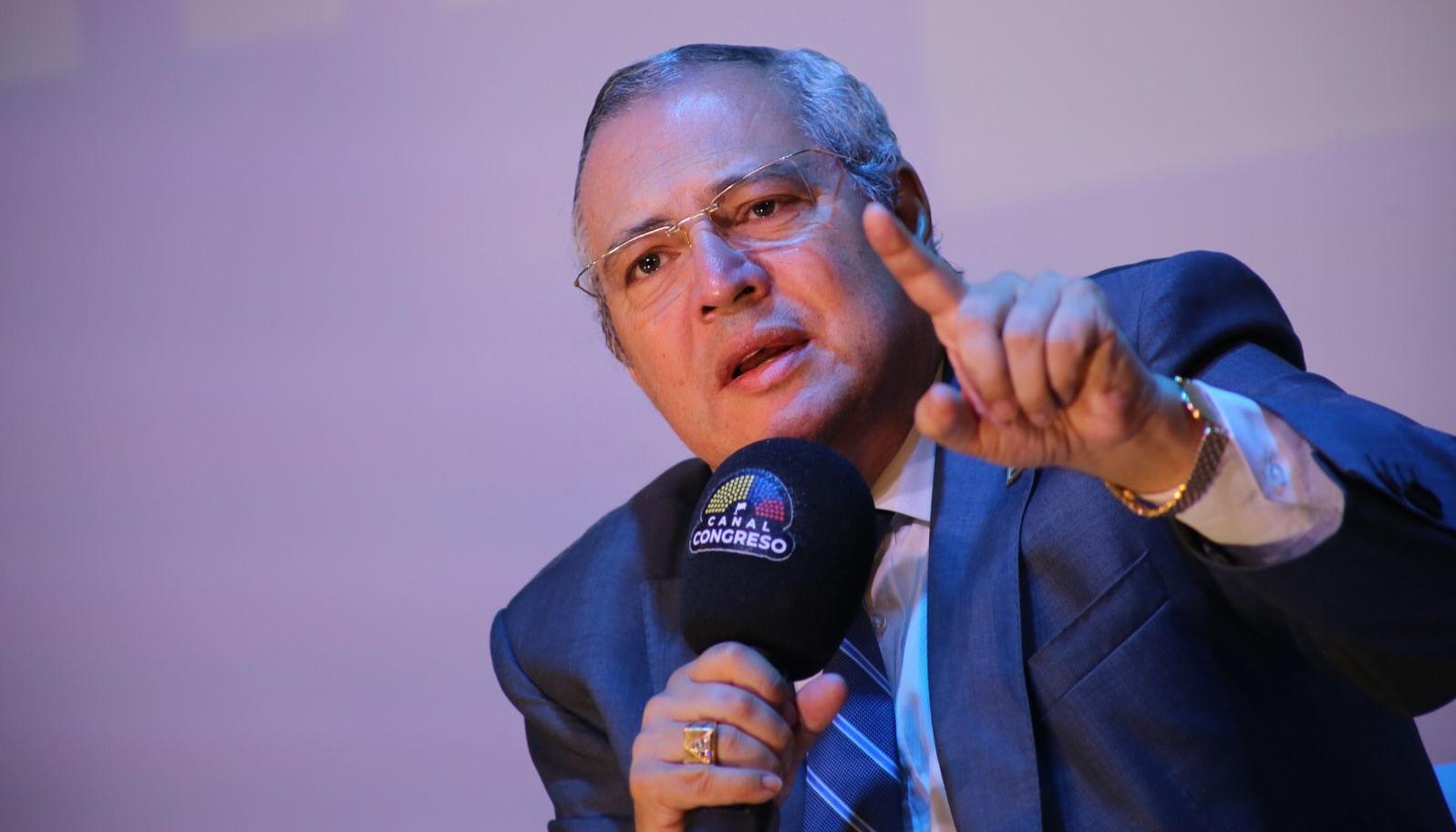 El presidente del Congreso, Iván Name Vásquez.