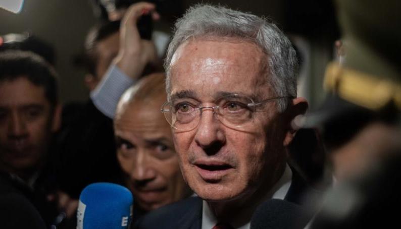 Álvaro Uribe.