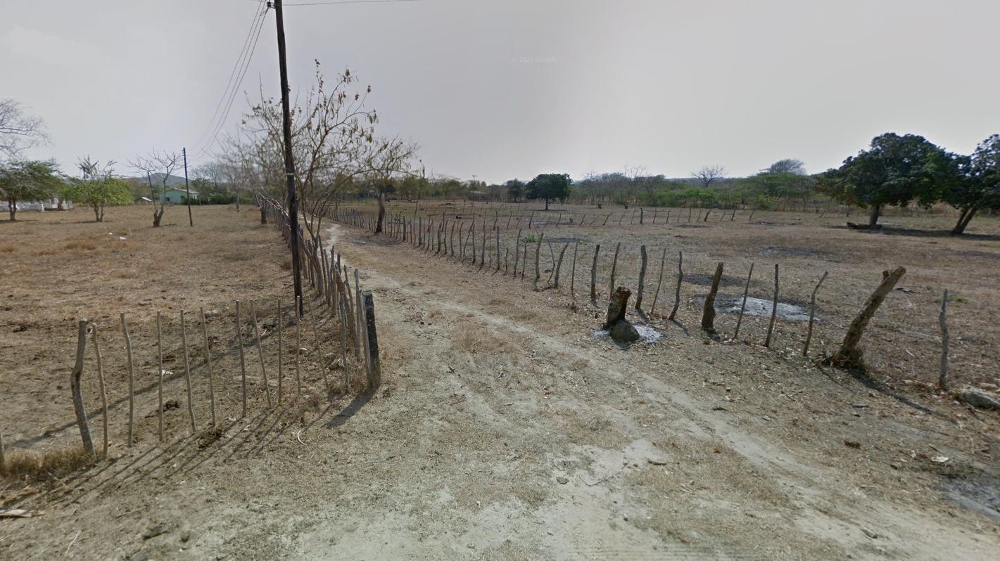 El cadáver fue localizado a eso de la 1:30 p.m. del viernes.