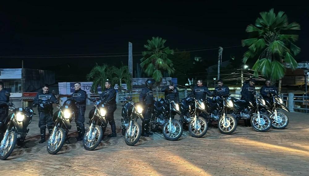Los miembros de la vigilancia privada.