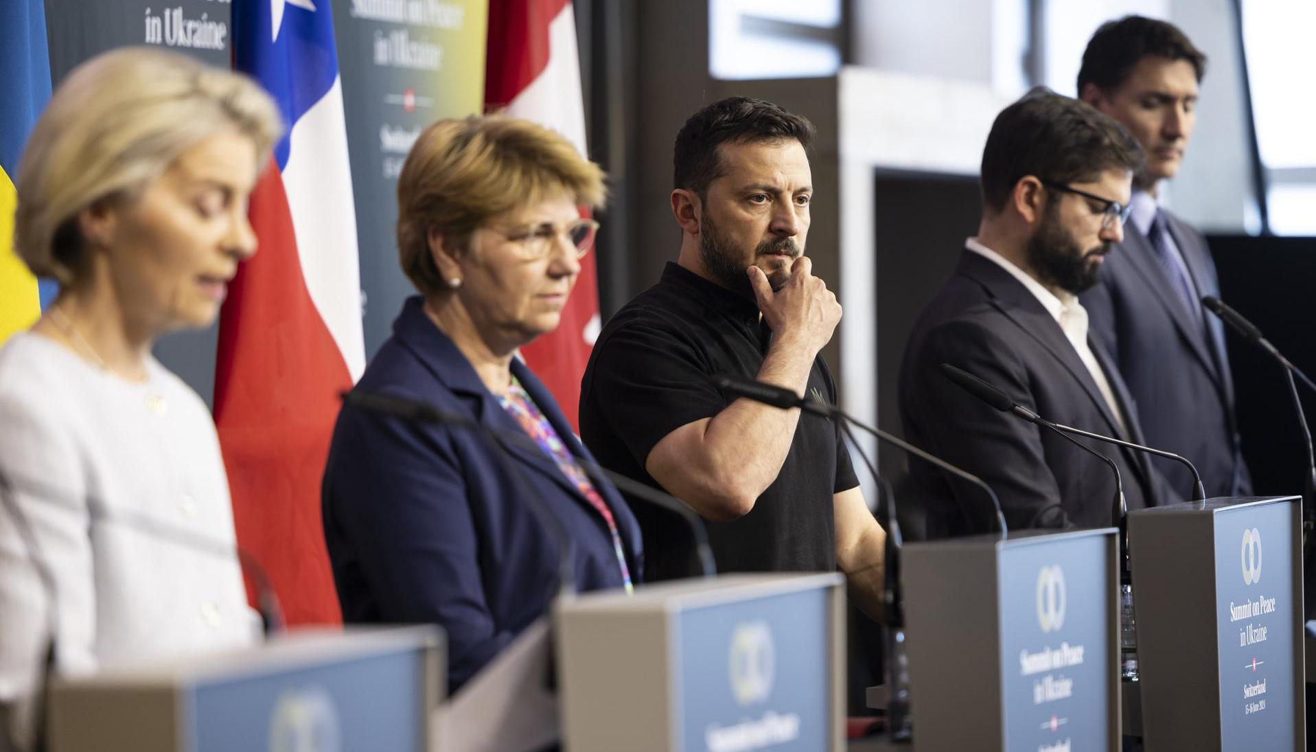 Los presidentes en la cumbre internacional sobre Ucrania en Suecia