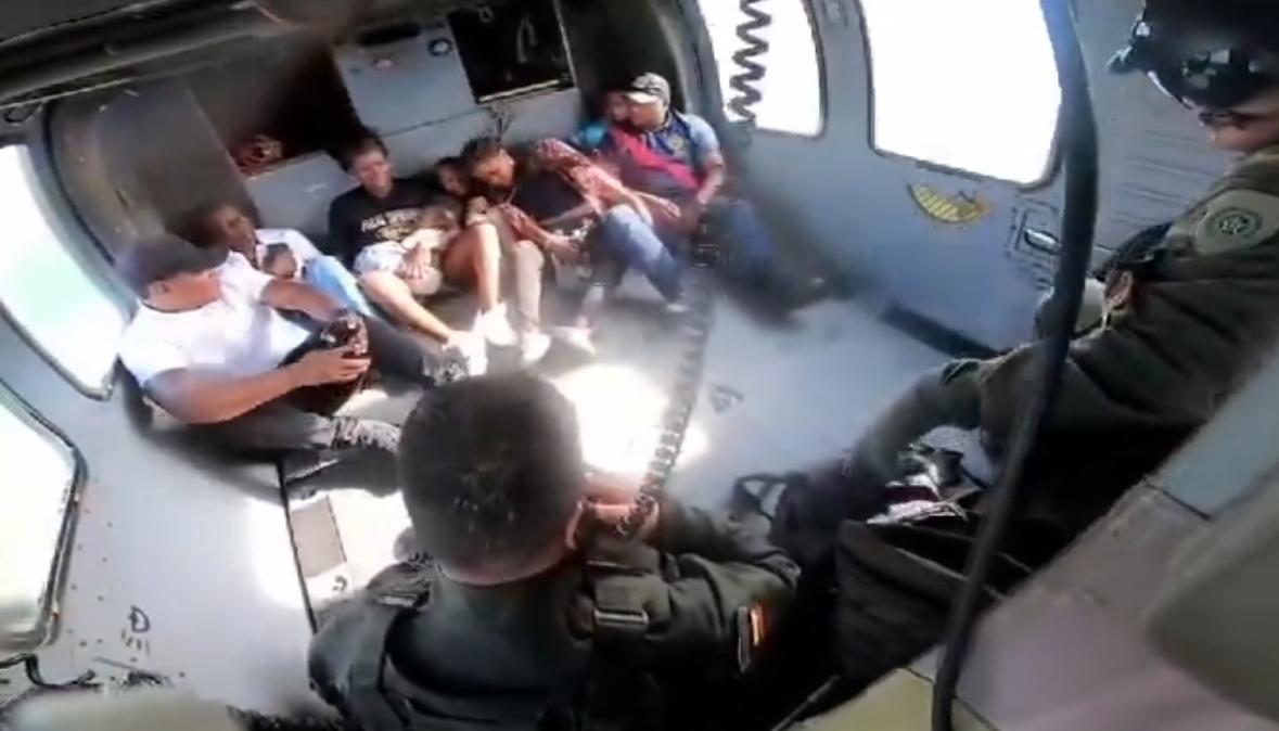 Sigifredo Márquez, papá de Francia Márquez, y varios familiares fueron evacuados por el Ejército