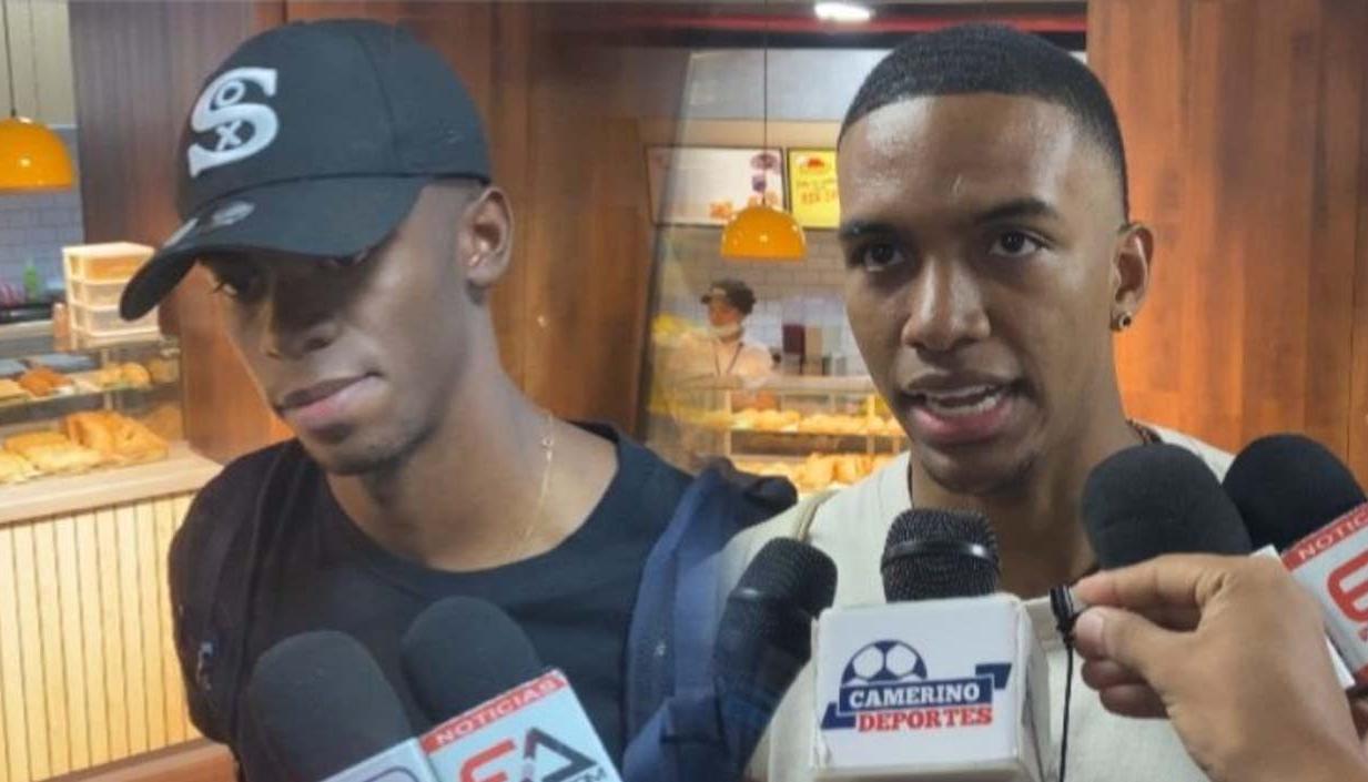 Andrés Colorado y Yani Quintero hablaron con los periodistas a su llegada a Barranquilla.  
