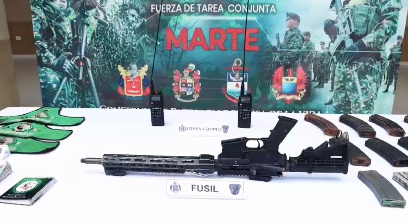 El material incautado fue puesto a disposición de las autoridades competentes.