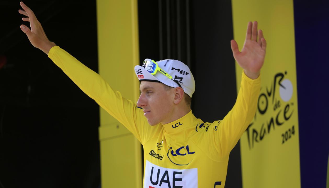 El esloveno Tadej Pogacar busca el doblete tras ganar el Giro de Italia.