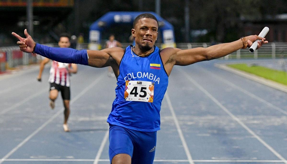 Jhonny Rentería impuso nuevo récord nacional con 9.97 segundos. 