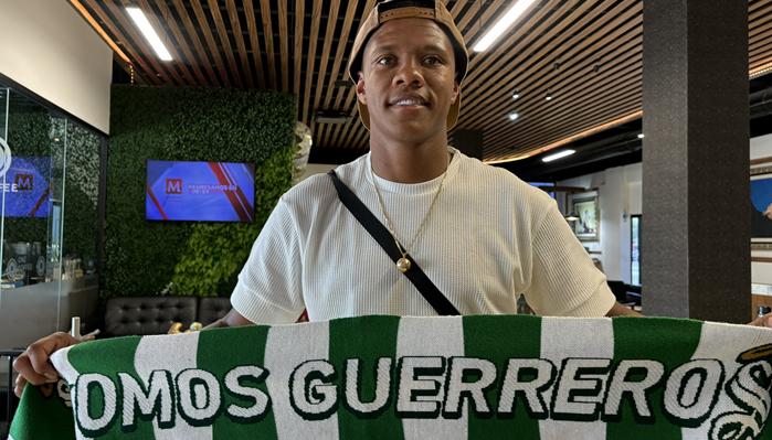Yairo Moreno a su llegada a México la semana pasada.  