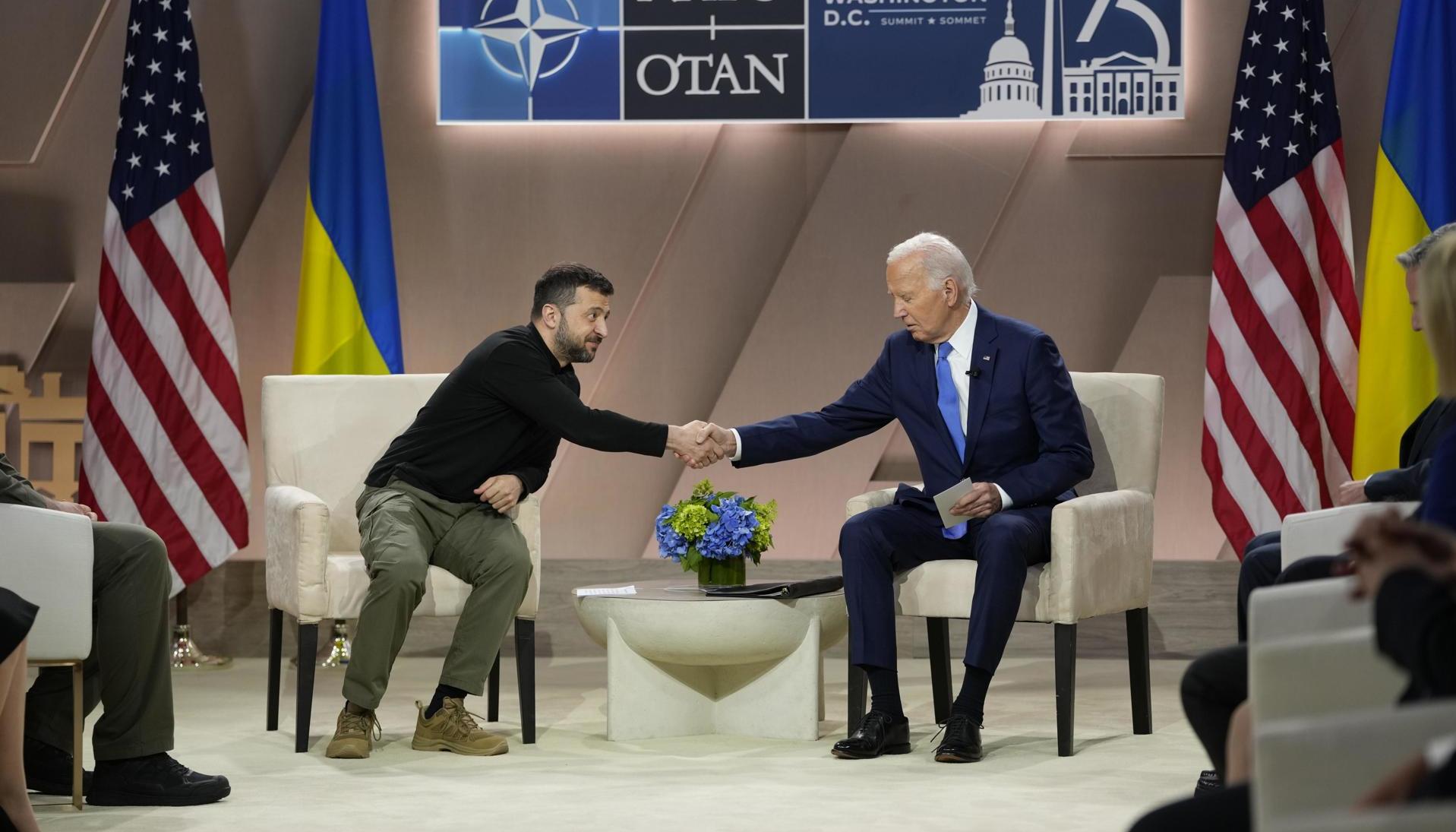 Biden y Zelenski en la reunión.