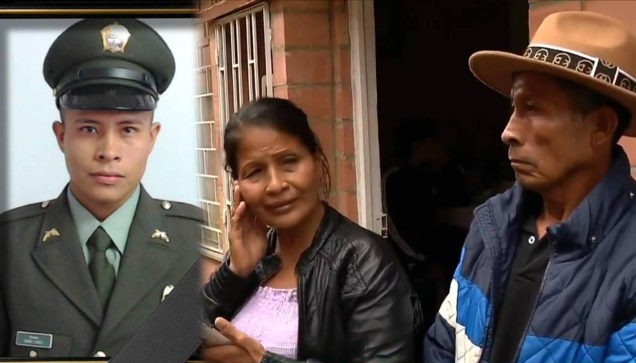 El patrullero Heiner Yoel Loaiza Colo y sus papás. 