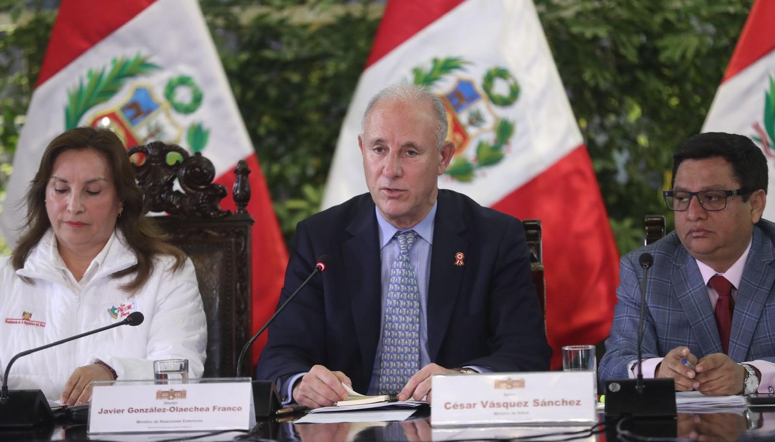 Javier González-Olaechea, canciller peruano. 