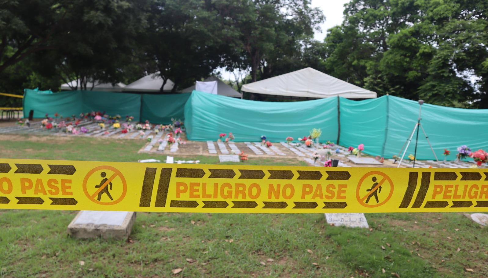 Los cuerpos fueron exhumados del cementerio Jardines del Ecce Homo de Valledupar. 