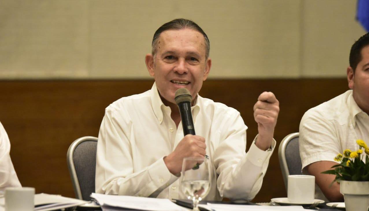 Efraín Cepeda, presidente del Senado.
