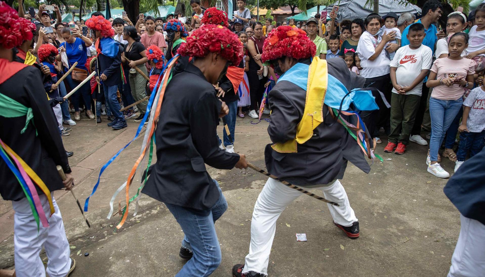 danza de los 'Chinegros'.