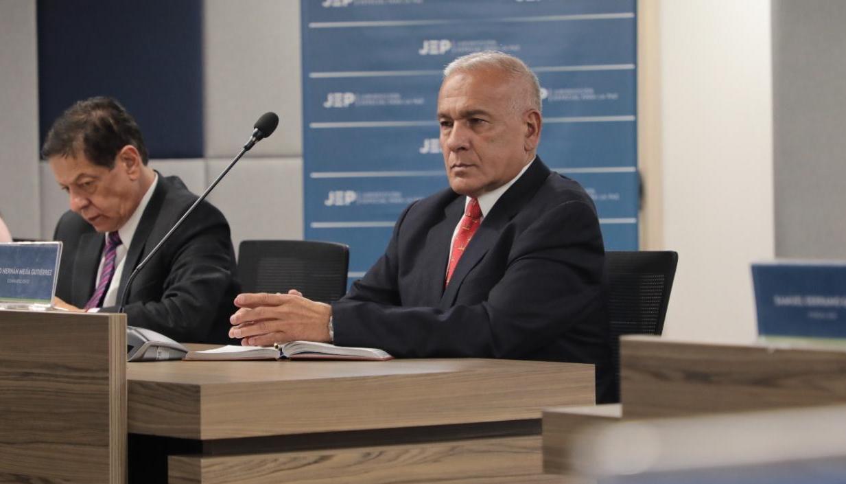 Coronel (r) Publio Hernán Mejía Gutiérrez. 