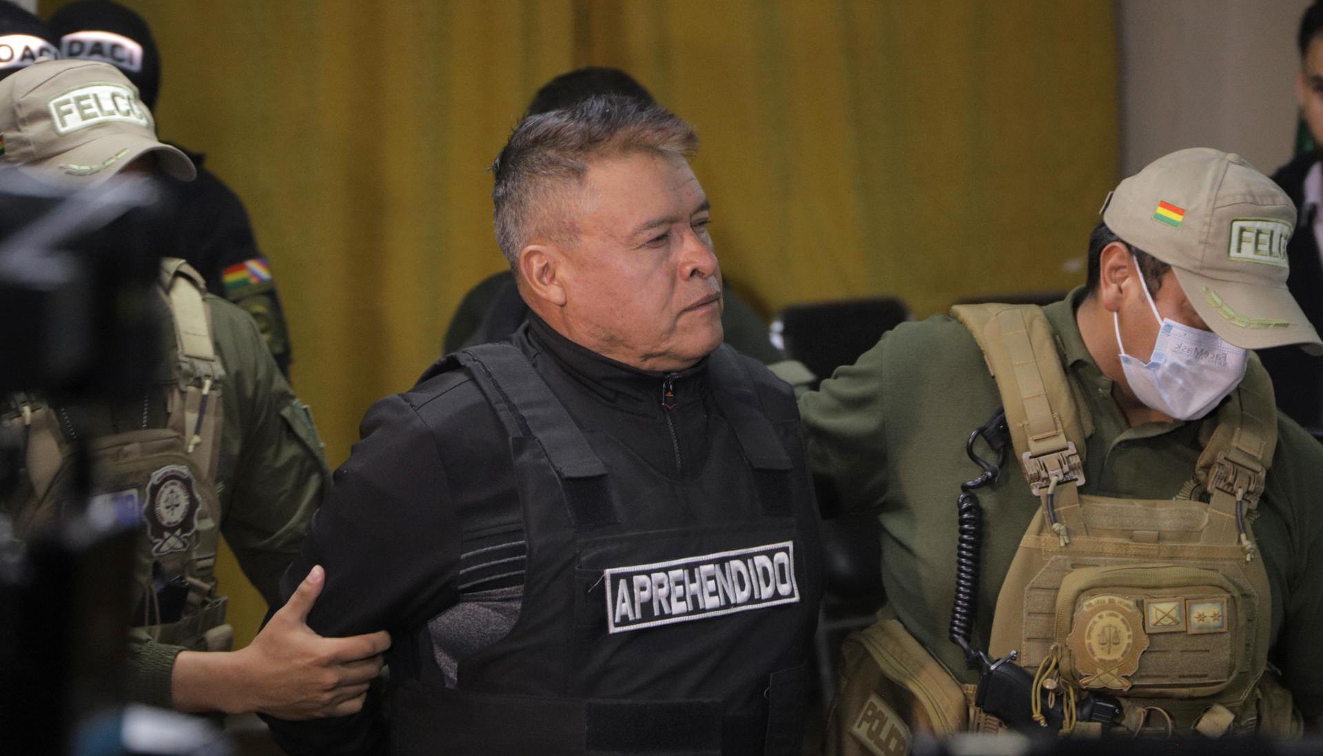 Jefe militar del Ejército destituido, Juan José Zúñiga. 