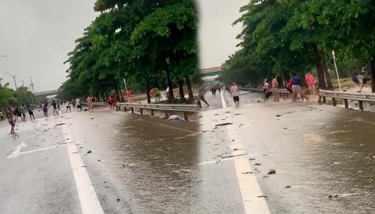 Enfrentamiento a piedras en Las Cayenas. 