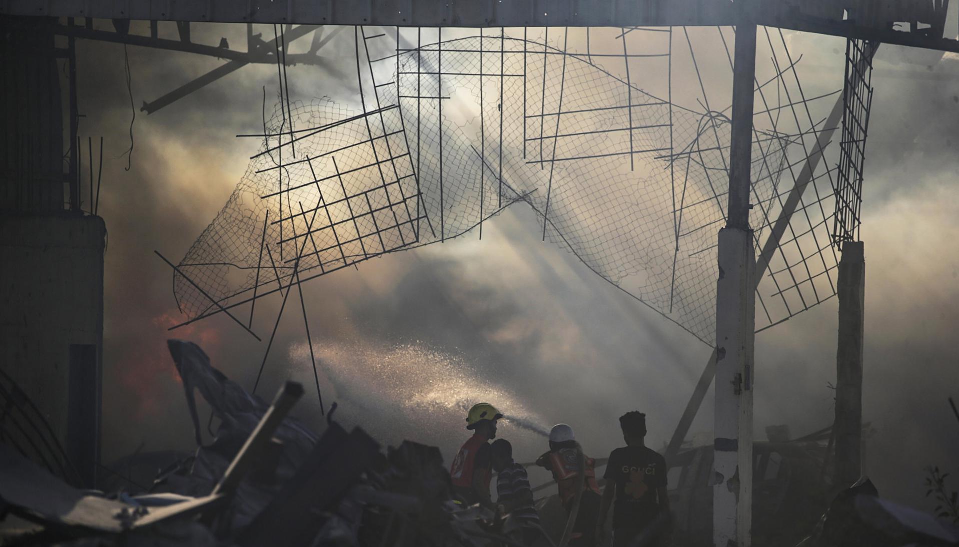 Escombros de un edificio destruido tras ataque aéreo israelí.