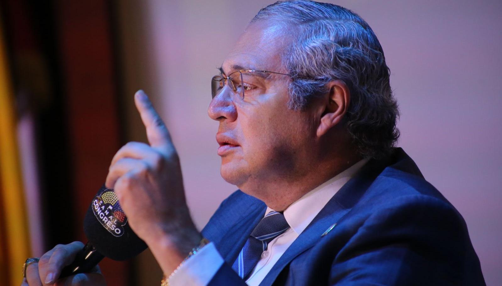 El presidente del Congreso, Iván Name Vásquez.