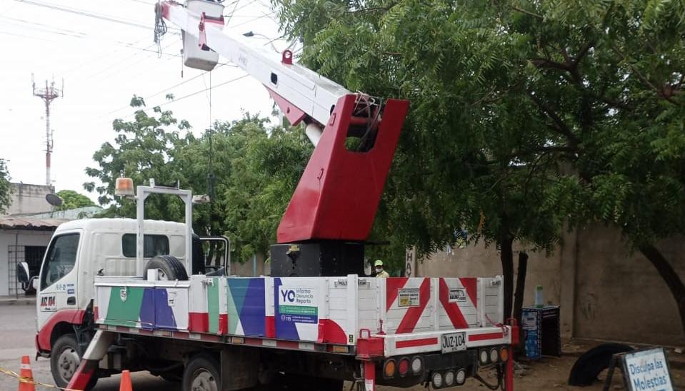 Personal de Air-e en trabajo de campo