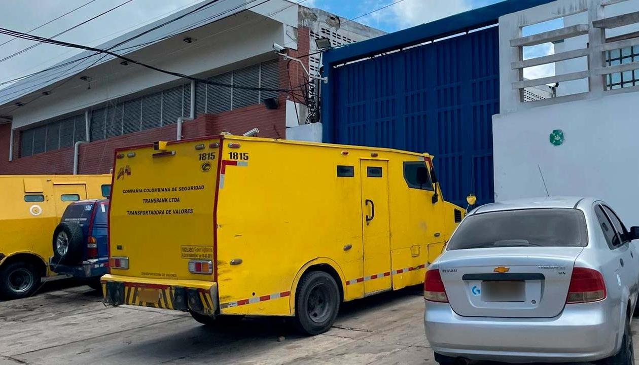 Fachada de la empresa de valores donde se cometió el millonario robo. 
