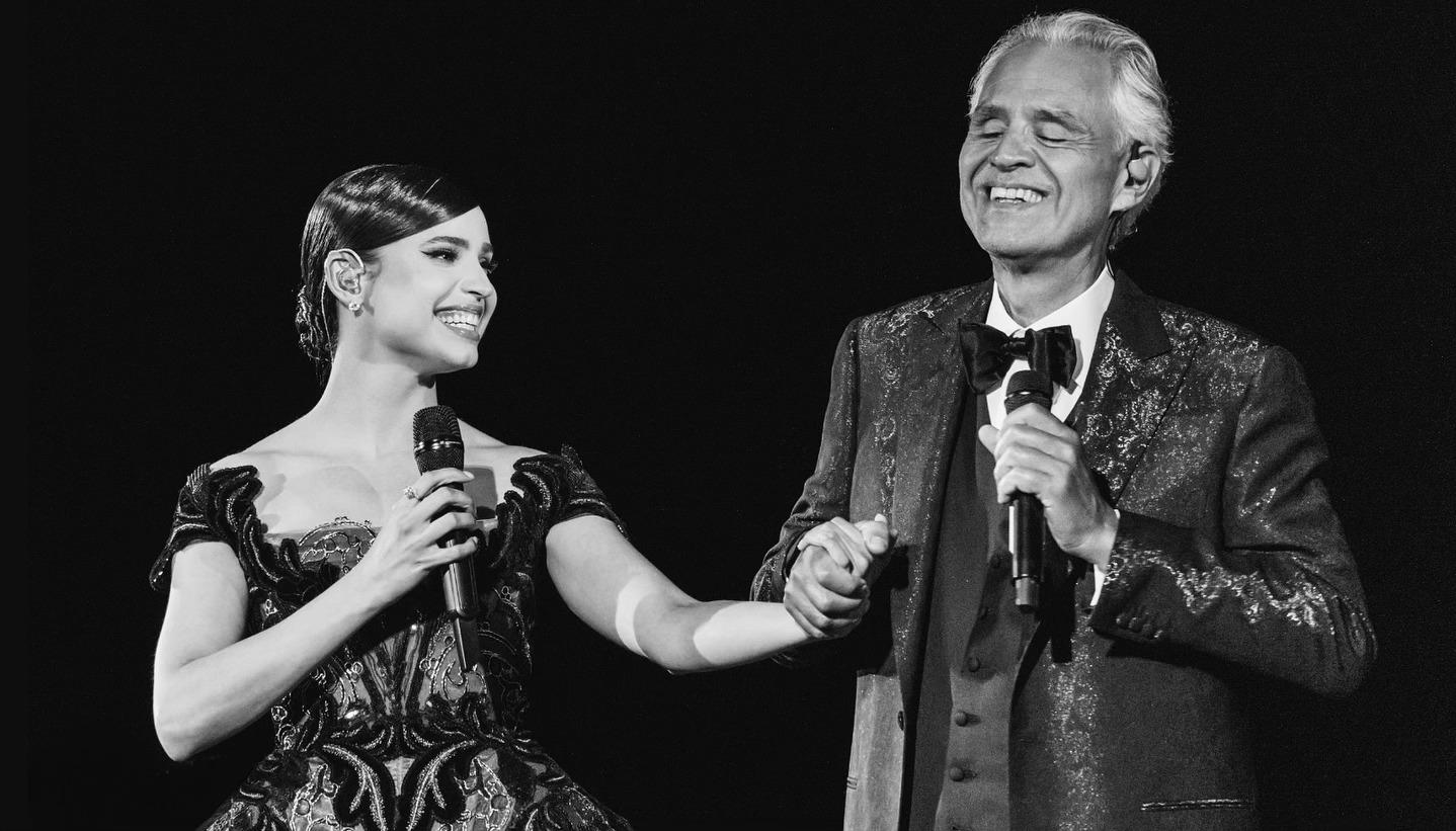 Sofia Carson y Andrea Bocelli.