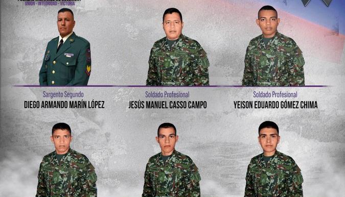 Los soldados muertos tras caer en el campo minado. 