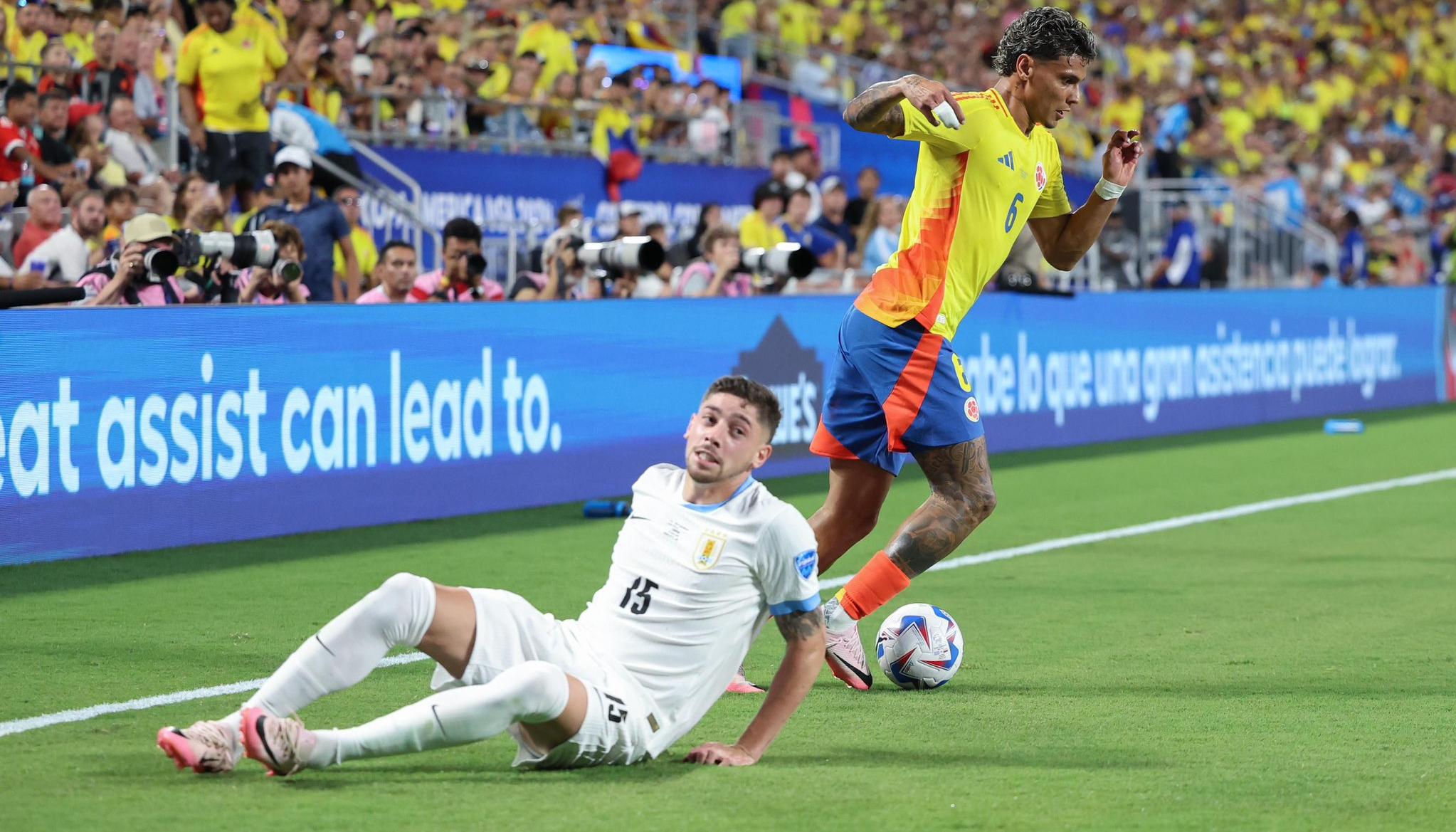 Federico Valverde después del enganche de Richard Ríos.