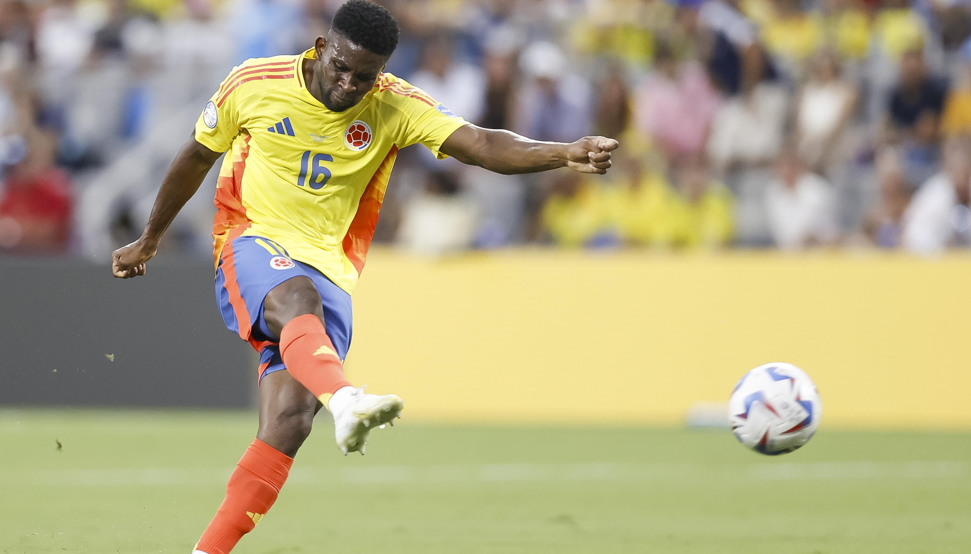 Jefferson Lerma marcó el gol que le dio la victoria a Colombia sobre Uruguay.