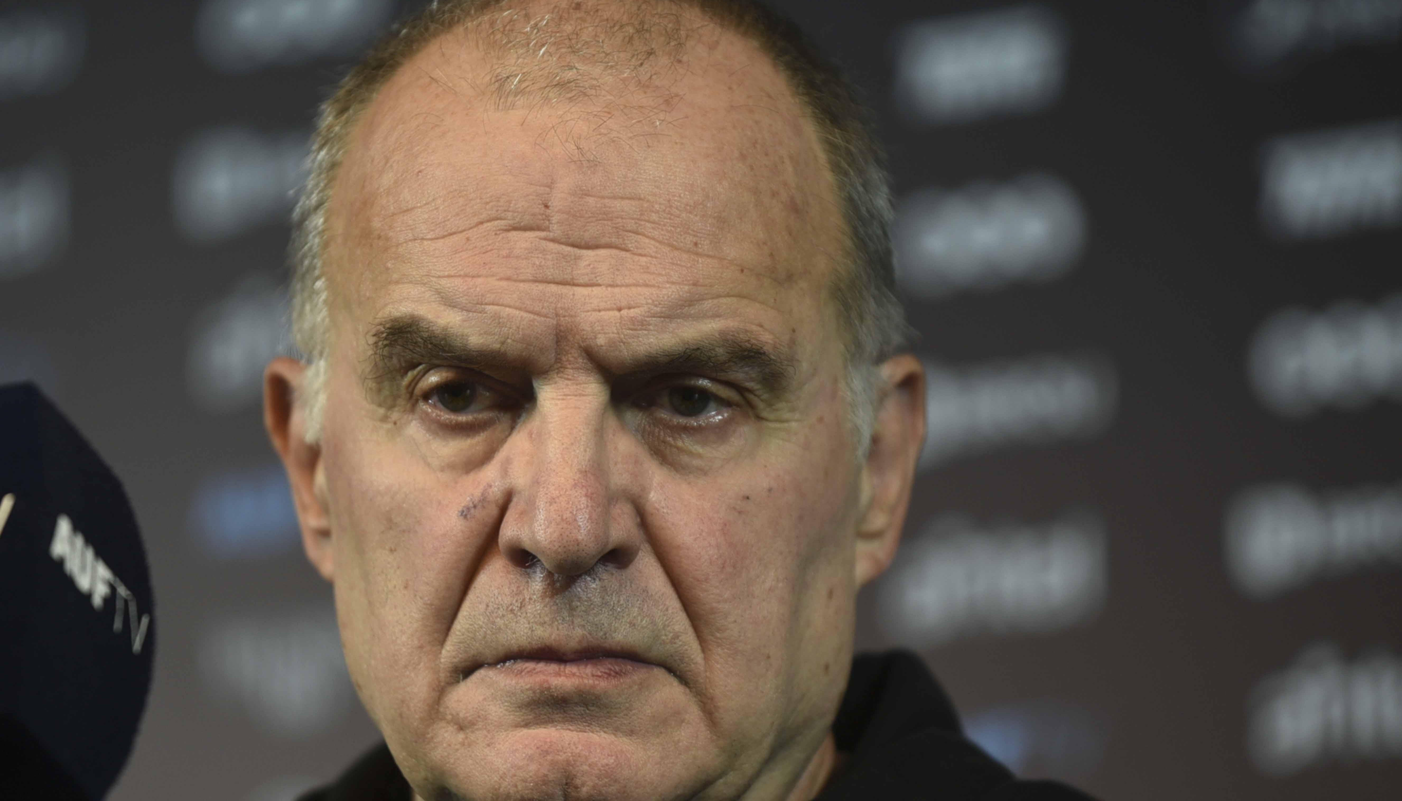 Marcelo Bielsa, entrenador de la selección uruguaya. 