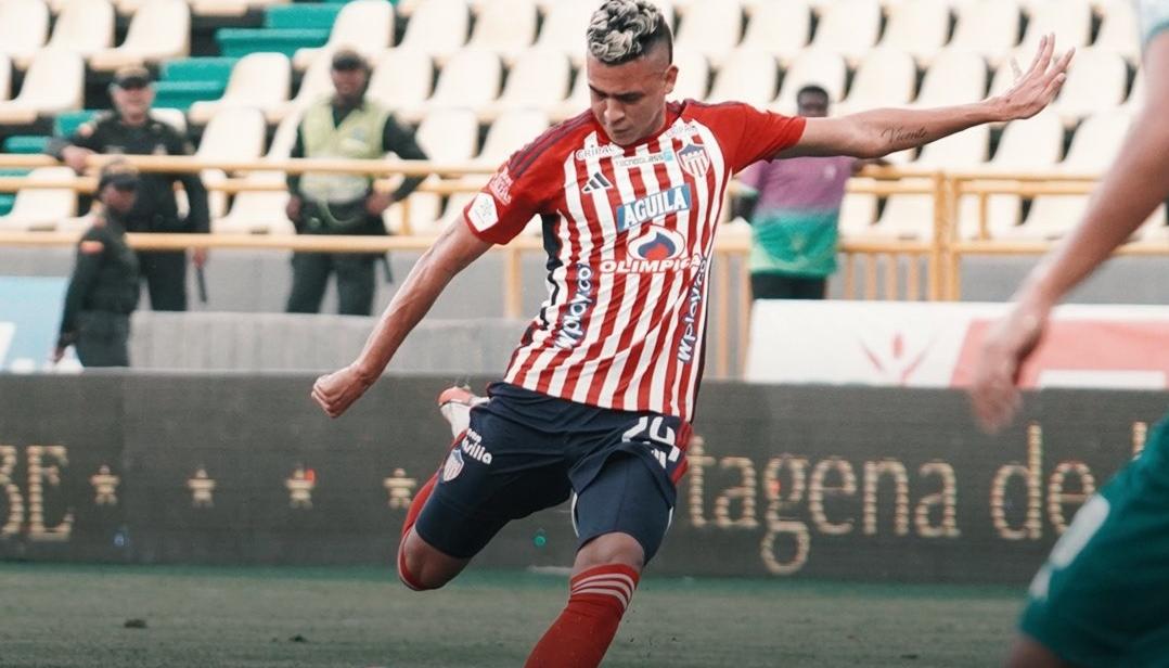Víctor Cantillo marcó el gol de la victoria de Junior. 
