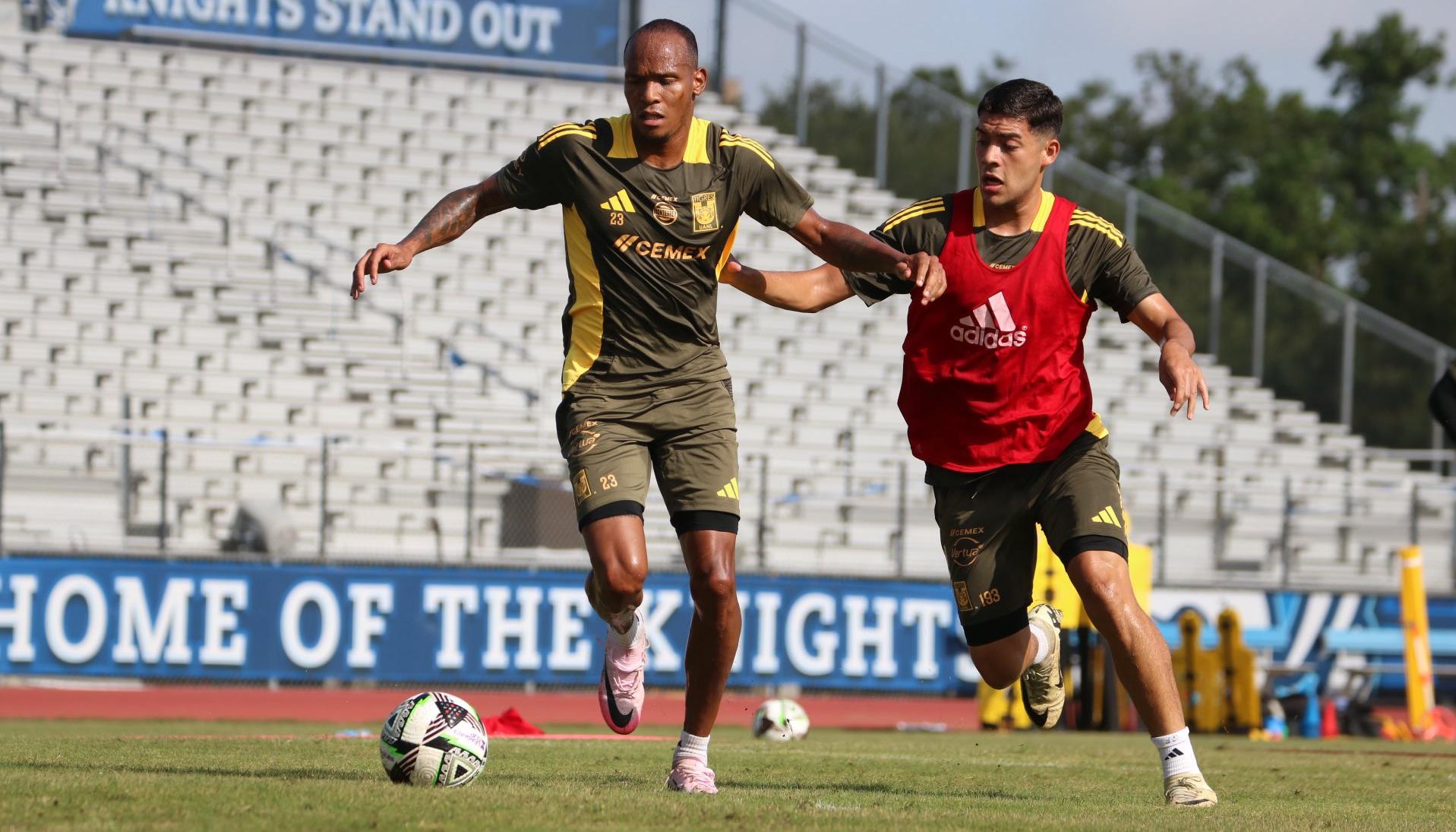 Luis Quiñones durante un partido con Tigres. 